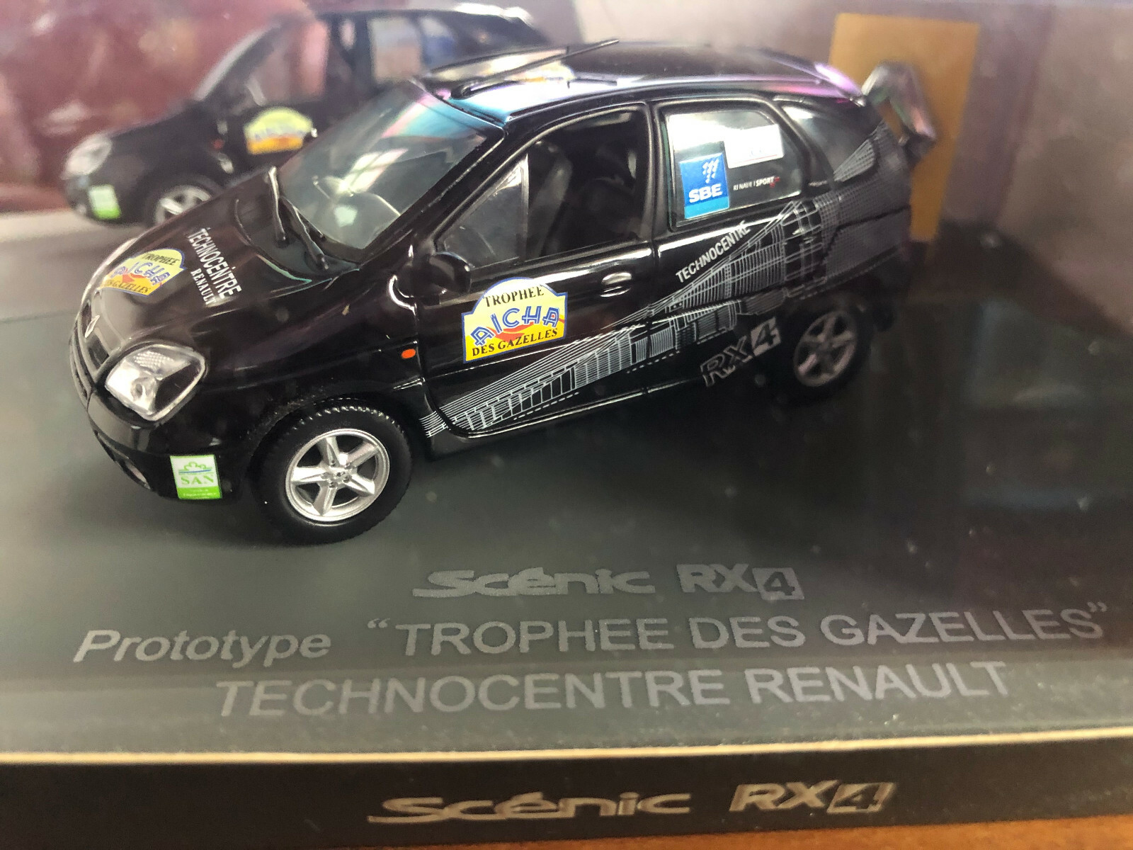 Renault Scénic RX4 Bleue Pack Cuir – Universal Hobbies 1/43 – Occasion Boîte