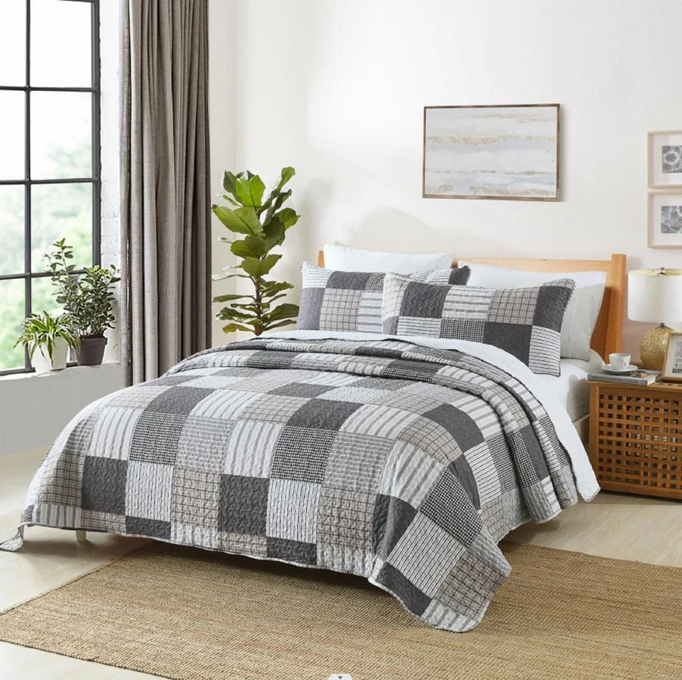 3-Piece King Queen Quilt Set Soft Warm Bedding Coverlet Bedspread w/ Shams Plaid - Image 2 of 4