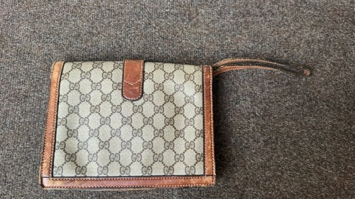 VINTAGE Gucci GG LOGO Print BEIGE/BROWN Leather Zippy Men’s Wristlet Pouch - Picture 2 of 19