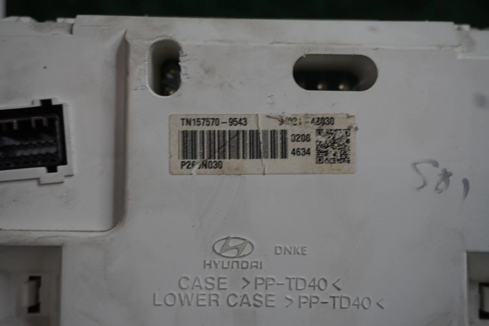 2018 HYUNDAI Santa Fe Sport medidor de velocidade cluster fabricante de equipamento original 135K milhas 940214Z030 - Imagem 3 de 4