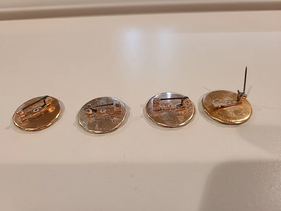 Винтажный Walt Disney 1960-х новинка значок олова лито pinback кнопка - Изображение 2 из 3