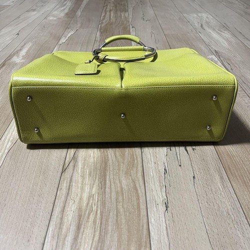 Bolso de mano Gucci para mujer amarillo verde logotipo encanto mango mediano de metal bolsillos auténticos - Imagen 6 de 24
