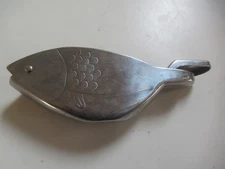 Vintage Fish Shape Orange Lemon Squeezer Fruit Juicer