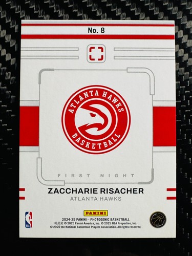 Zaccarie Risacher 2024-25 Panini Photogenic Prima Notte Groovy /35 RC #8 Hawks - Foto 2 di 2