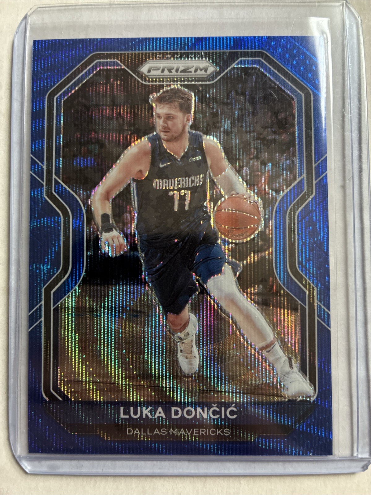 2020-21 Panini Prizm Blue Wave Prizm Luka Doncic #32