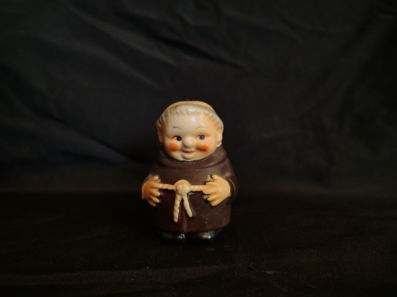 Vintage Goebel ceramic figurine of the Friar Tuck character  salt shake
