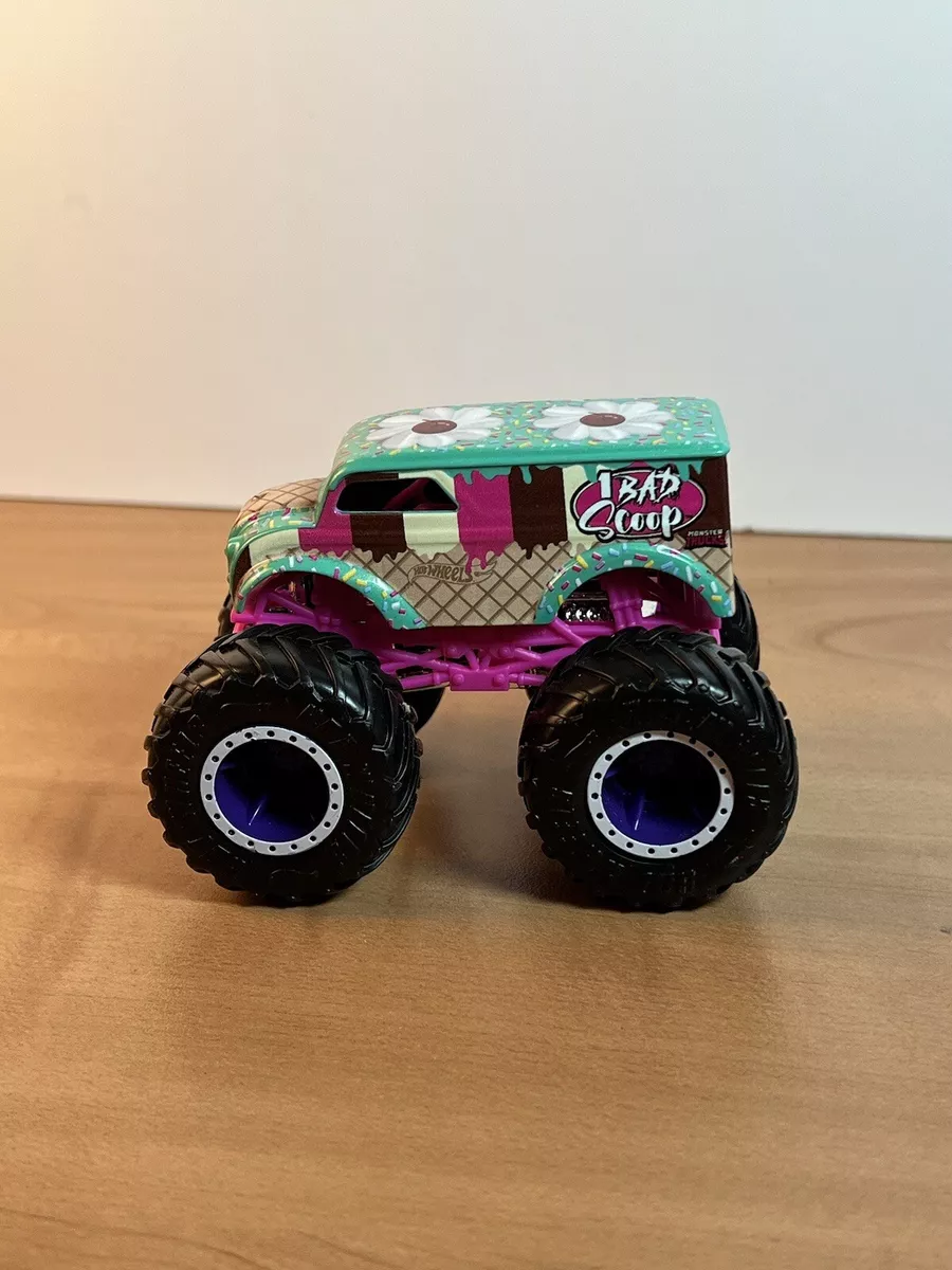 Hot Wheels Monster Trucks Dairy Delivery