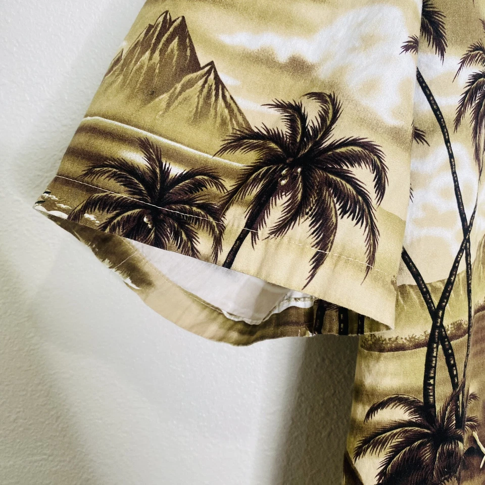 Royal Hawaiian Creations Button Up Shirt 2XL Brown Boats Palm Trees Short Sleeve - Imagem 2 de 4
