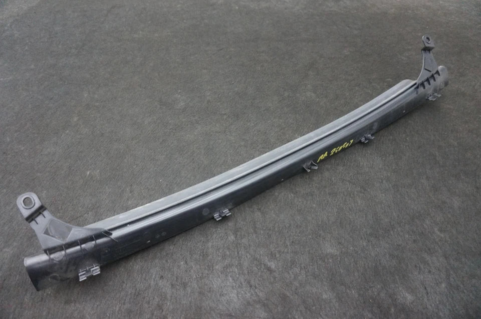 Sello del panel de ajuste de la cubierta del adorno del motor trasero OEM 4S8863505 Audi R8 4S 2017-23 Foto 2 de 4