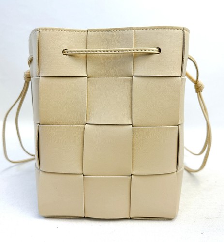 BOTTEGA VENETA Porridge Cassette Small Intrecciato Leather Crossbody Bucket Bag - Picture 5 of 9