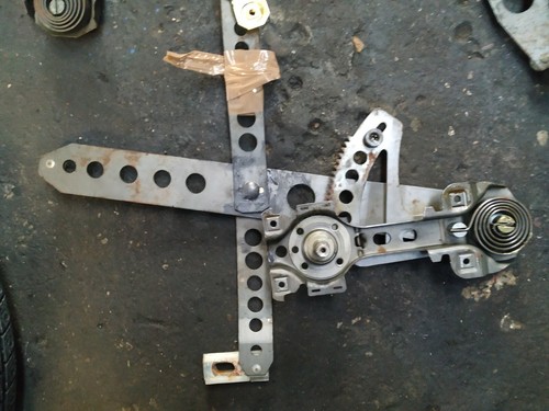 VW Golf 1 Cabrio 2H 1,8l Fensterheber hinten rechts manuell