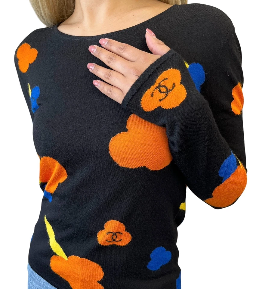 Suéter Top CHANEL Vintage 00T Marca CC Logo Tejido Camelia #38 Negro Viscosa Foto 3 de 4