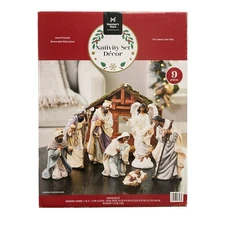 Member's Mark Holiday Nativity Set Decor, Hand Painted, 9 Pc Set, Multicultural