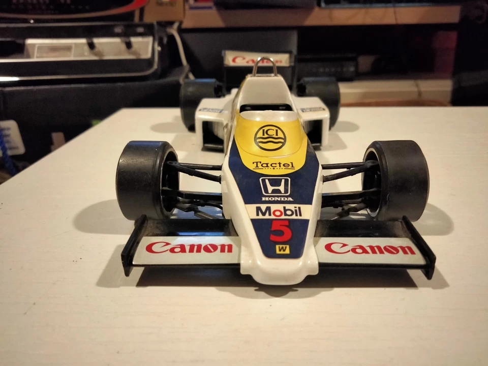 Bburago 1/24 Williams FW 08 Nigel Mansell - Immagine 3 di 4
