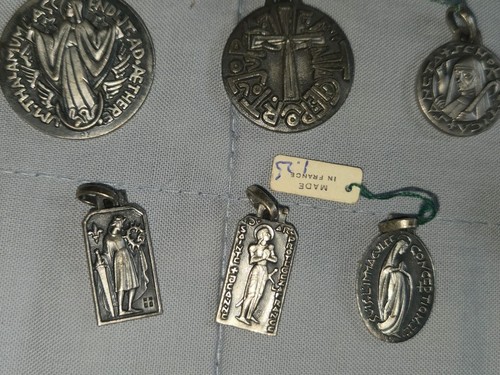 Large Lot Of 45 Modernist Medals by Fernand Py Antique Silver Plated Pendants - Picture 10 of 24