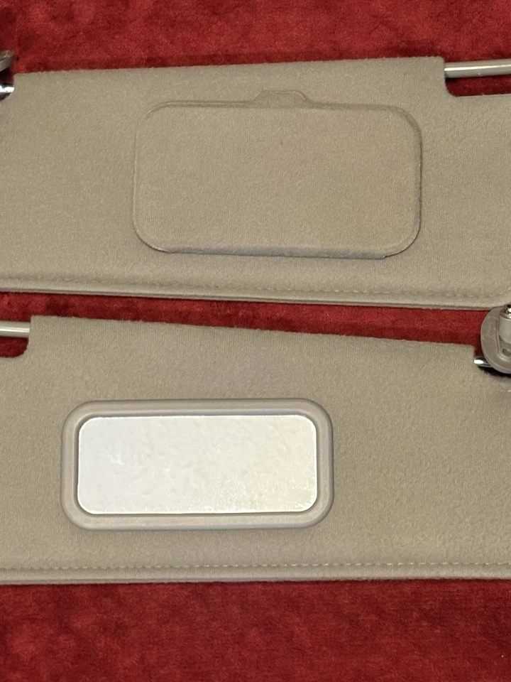 1997-2003 Ford Escort conjunto de quebra-sol cinza destro/esouro fabricante de equipamento original - Imagem 3 de 4