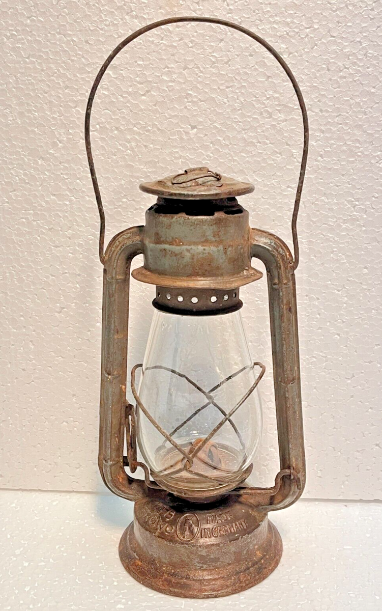 Iron Lantern From Rajasthan - Ca 75 Yrs Old Iron Lantern From Rajasthan - Ca 75 Yrs Old
