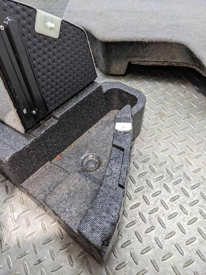 Alfombra de almacenamiento de carga Subaru Forester 2003-2008 caja de espuma derecha izquierda Tir 1143206 Foto 4 de 4