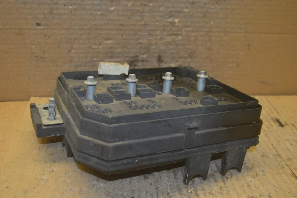 Chevrolet Impala 2008-11 caja de fusibles conexión OEM 25860747 módulo 414-8E8 Foto 3 de 4