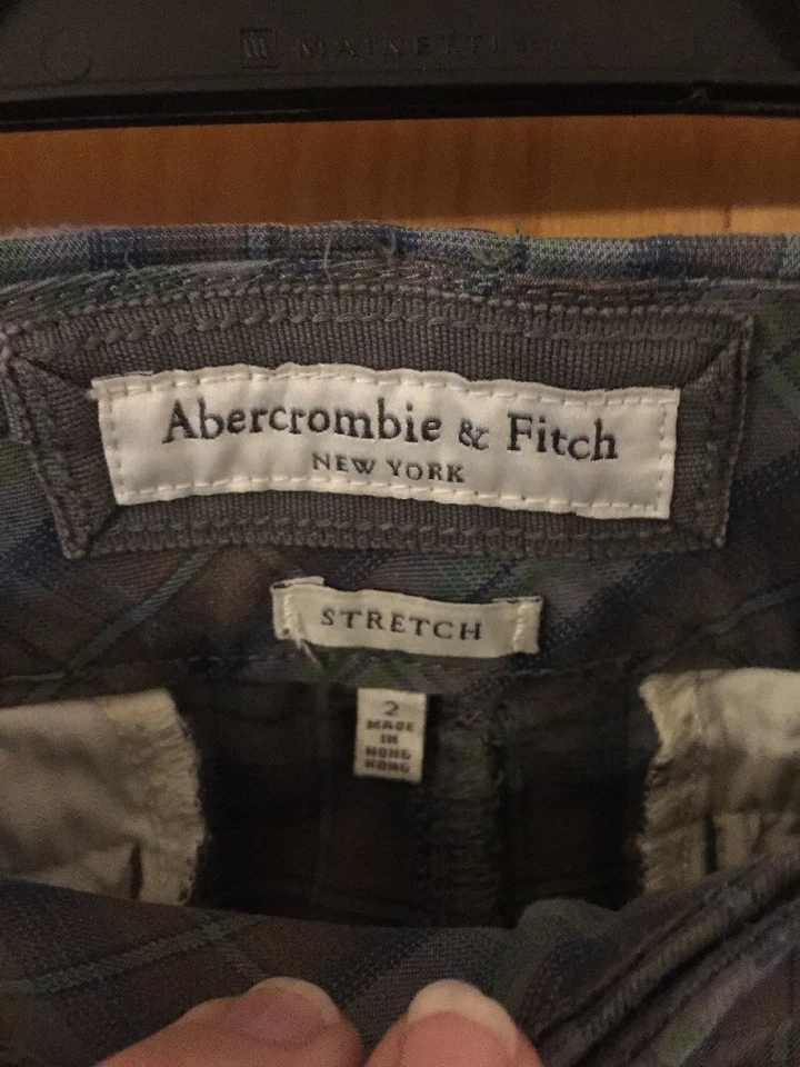Pantalones Cortos Abercrombie & Fitch a Cuadros Talla 2 Gris, Marrón, Verde y Azul a Cuadros Nuevos sin Etiquetas  Foto 3 de 4