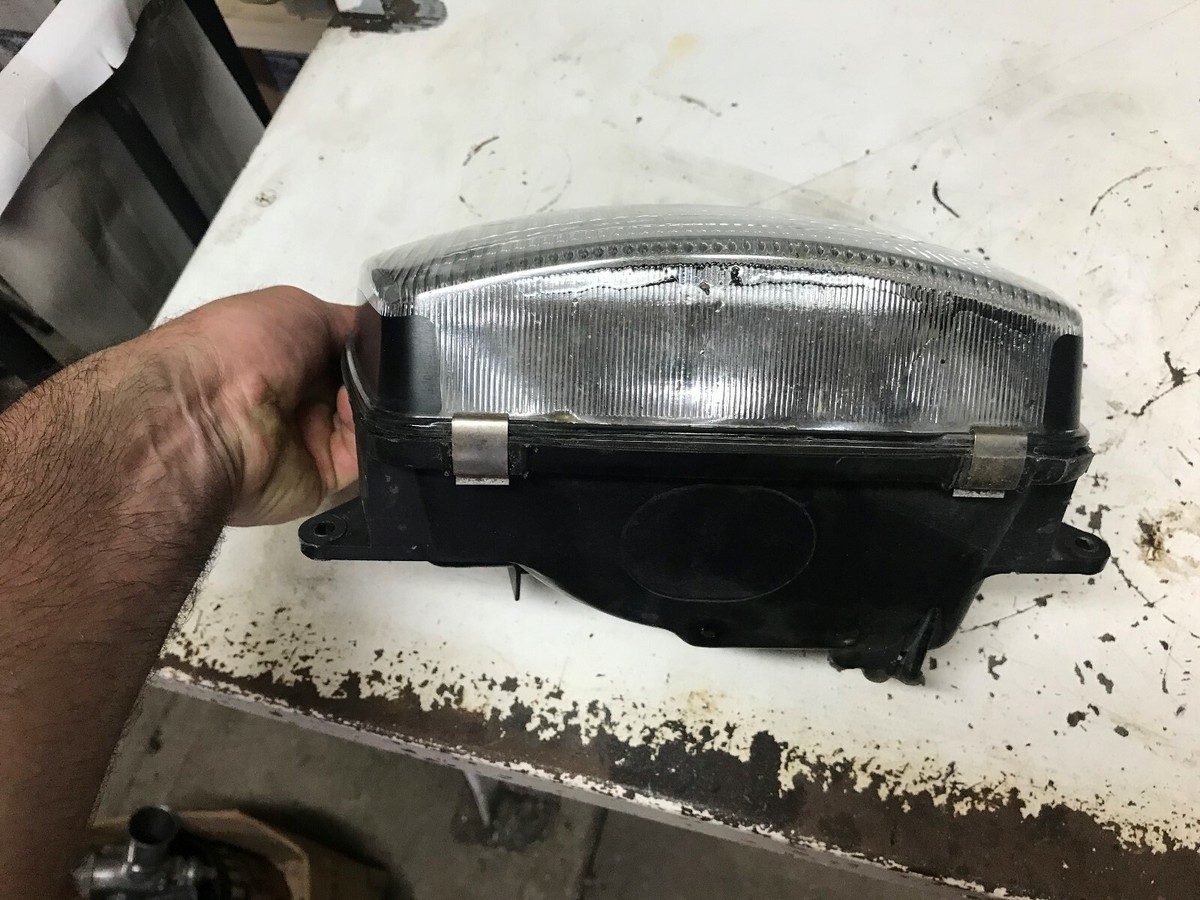 mogubeans 様 1988 Kawasaki ZX600 Ninja Headlight Bucket Assembly ZX 600
