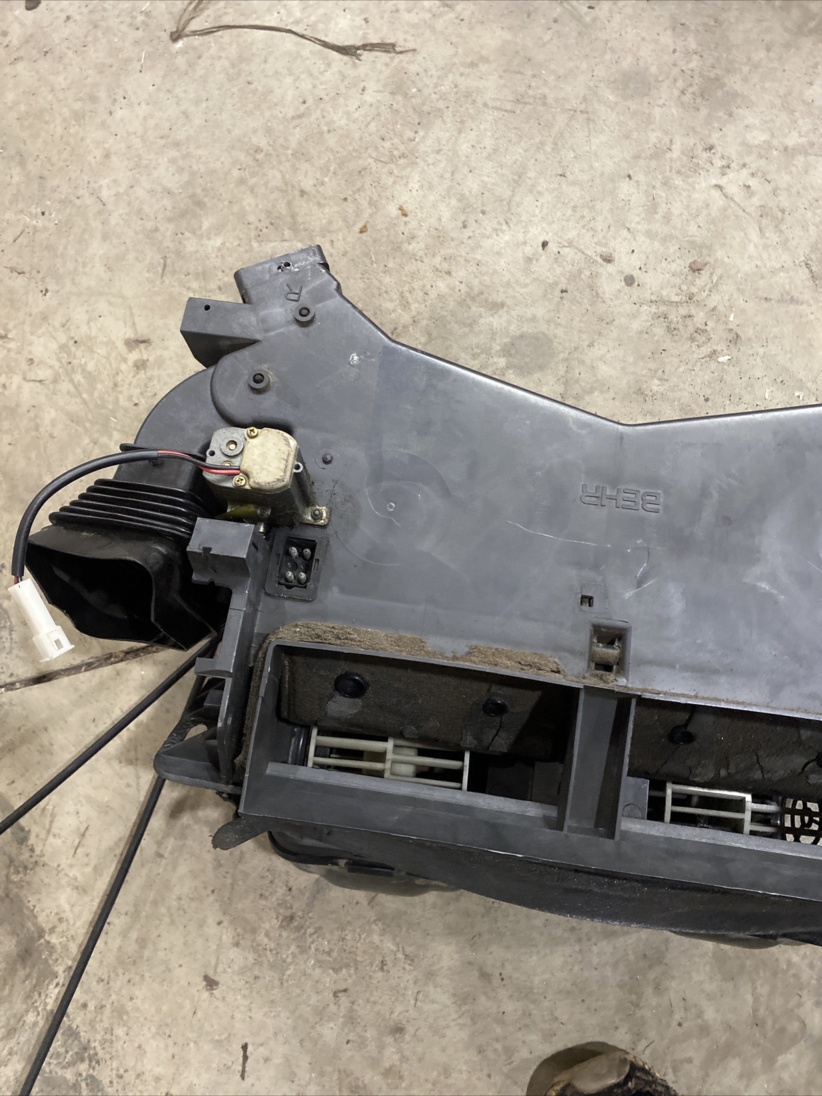 BMW E28 M5 528e 535i 533i HEATER BOX AC HEATER CORE OEM, WITH BLOWER