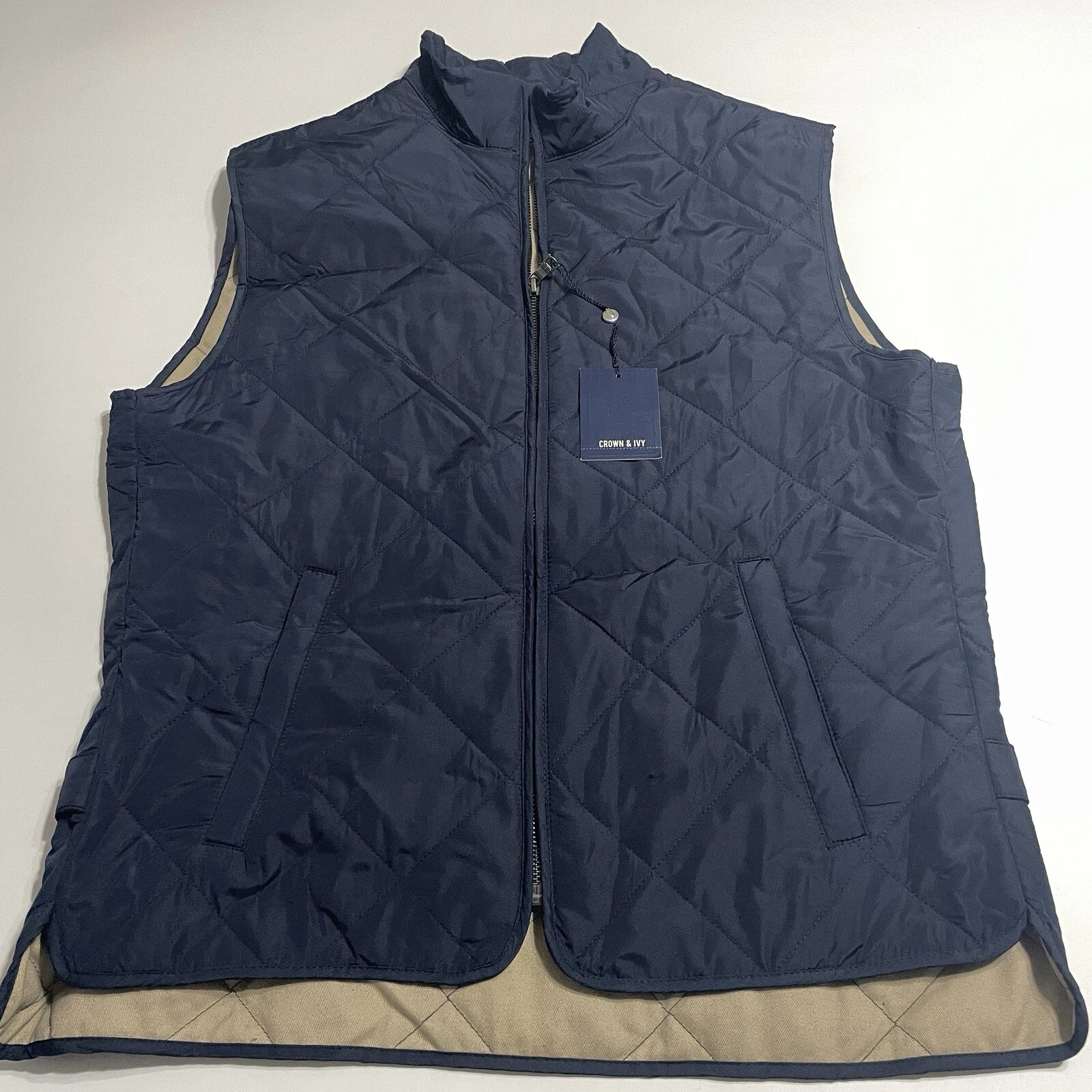 Crown & Ivy Vest Men M Navy Quilted Full Zip Pockets Preppy Classic Outdoor NWT