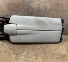 Mercedes W212 MOPF W218 Mittelarmlehne Leder 2125409010 GRAU Original