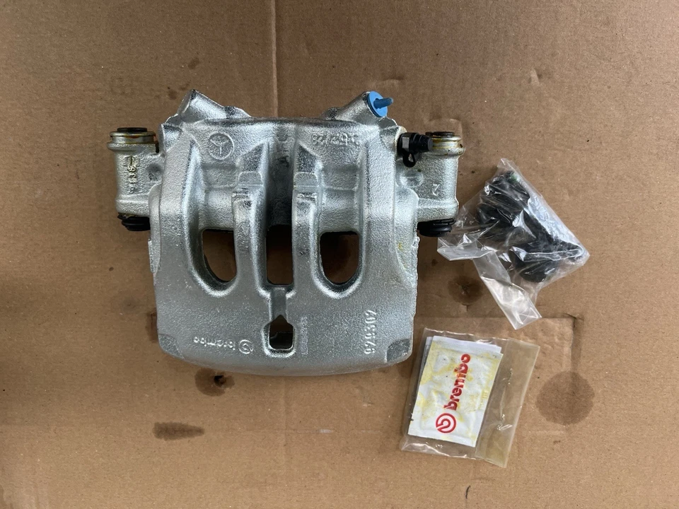 Brembo FRONT AXLE  RIGHT DISC BRAKE CALIPER FRONT R FITS MERCEDES SPRINTER 35-T - Image 2 of 4