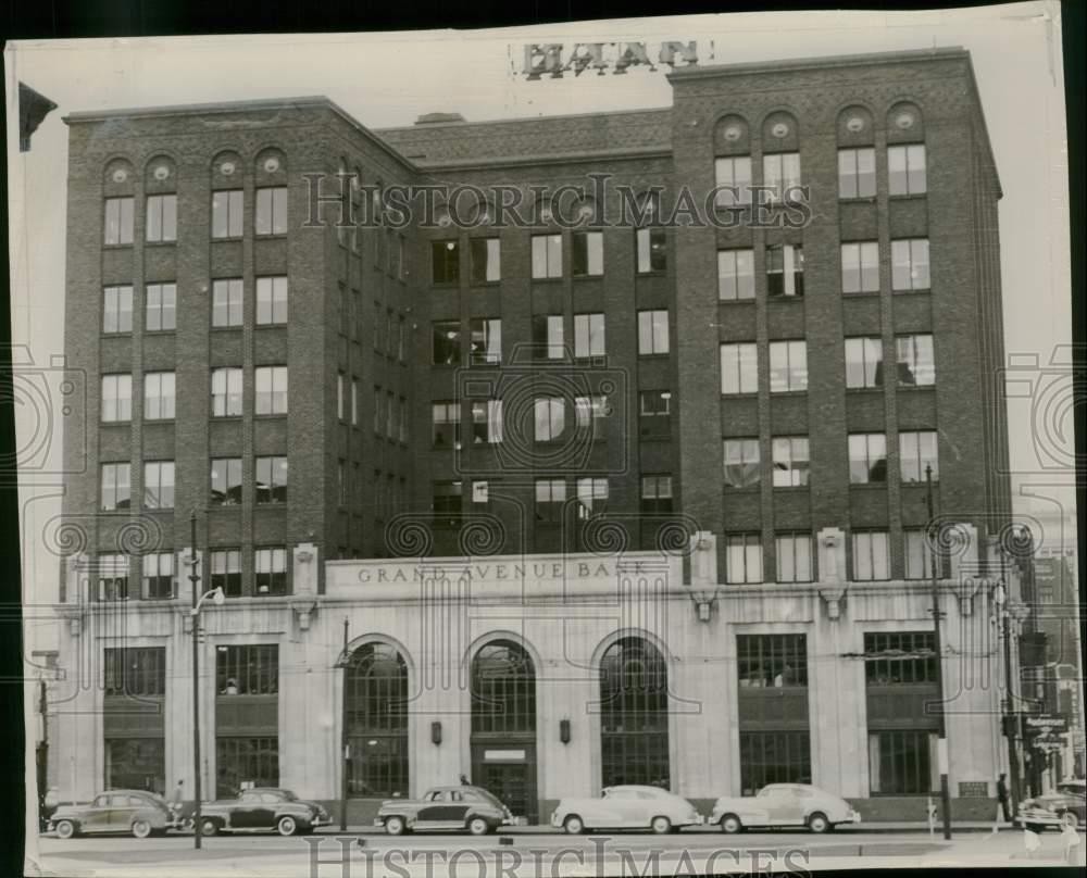 1948 Press Photo Grand Avenue Bank building in Kansas City sold for $650,000