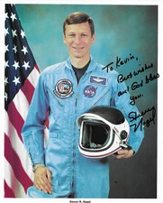 Steve n R, Nagel USAF American Astronaut Signed Personalized NASA Photo SHARP!
