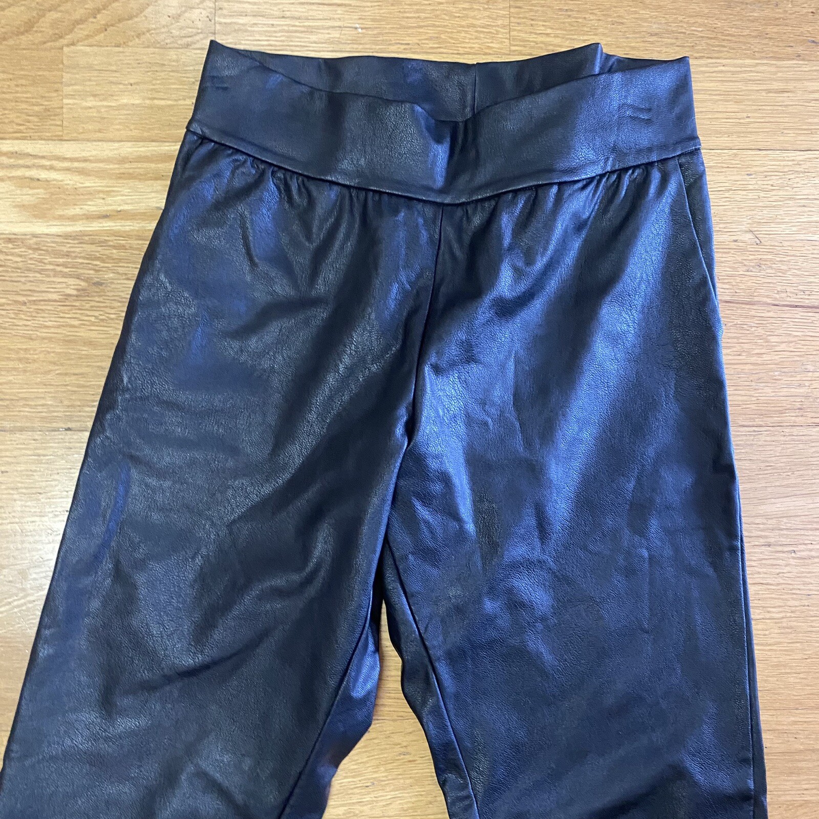 Commando Revolve Blk Vegan Leather Minimalist Pre… - image 5