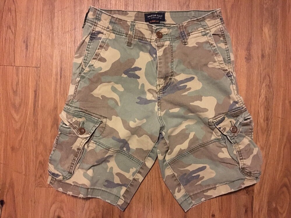 American Eagle Men’s Cargo Shorts 30 Camo Army Green 10” Inseam Extreme Flex American Eagle Men’s Cargo Shorts 30 Camo Army Green 10” Inseam Extreme Flex