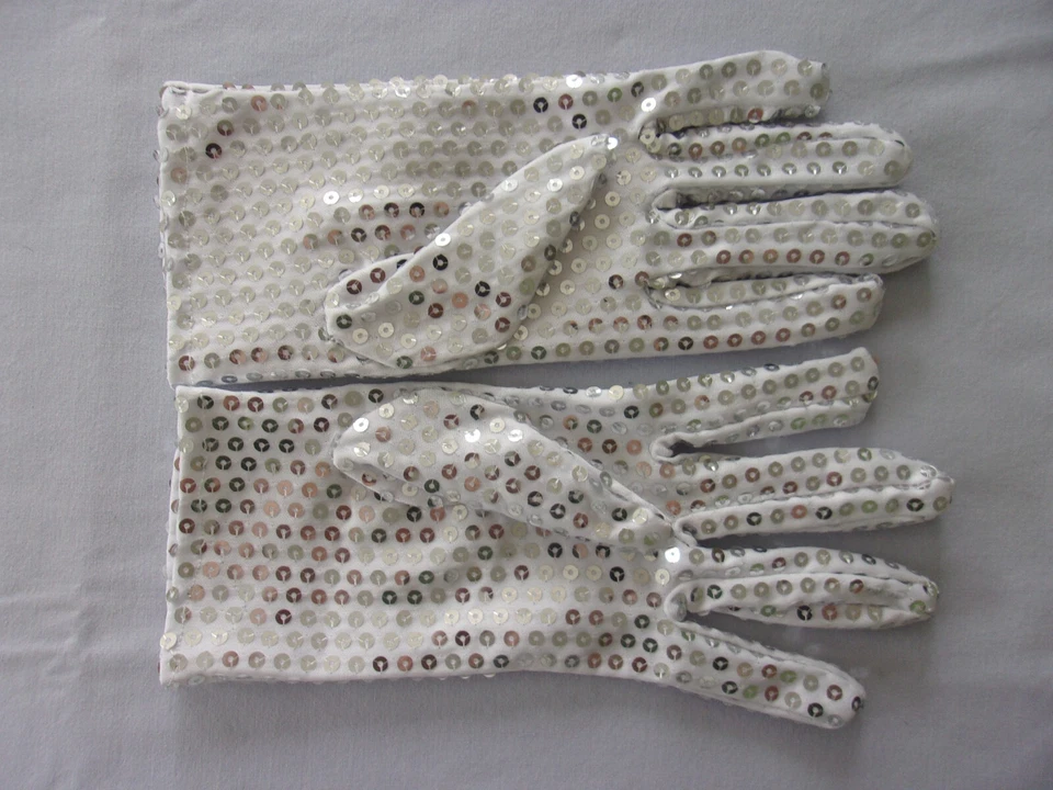 Michael Jackson Inspired Silver Sequins Back/Front Covered Gloves NWOT - Image 2 of 2