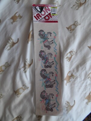 TRANS EASY Iron on Transfer Carousel Horses 9584-Dimensional Velour Designs