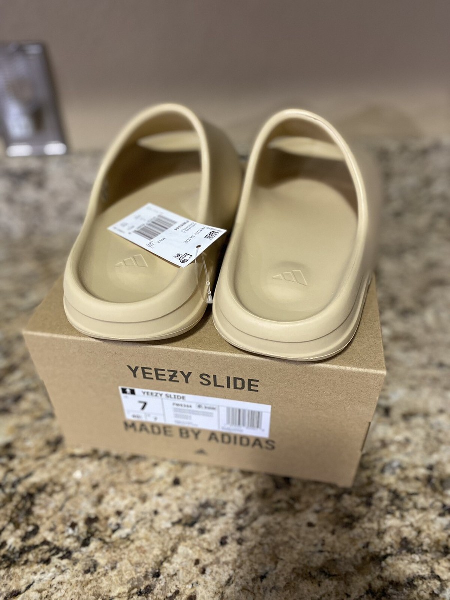 Adidas Yeezy Slide Desert Sand FW6344 Size 7 New!! 100 Adidas Yeezy Slide Desert Sand FW6344 Size 7 New!! 100