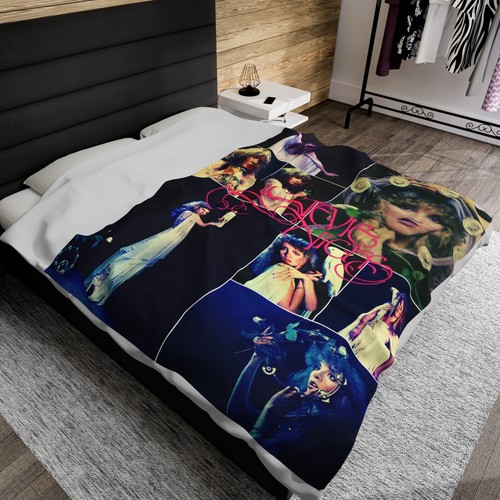 Stevie Nicks Velveteen Plush Blanket, Cozy Throw Blanket, Retro Decor - Picture 4 of 15