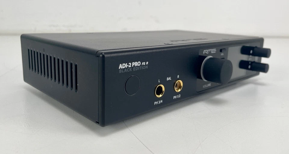 RME ADI-2 PRO FS R Black Edition Ultra-fidelity PCM/DSD 768 kHz AD/DA Converter - Image 3 of 4