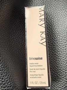 Mary Kay TimeWise Matte-wear  Foundation Ivory 1 Liquid New in Box 1 Fl. Oz.