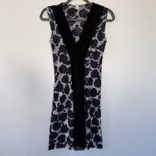White House Black Market Floral Dress Womens M Black Sleeveless V Neck Career