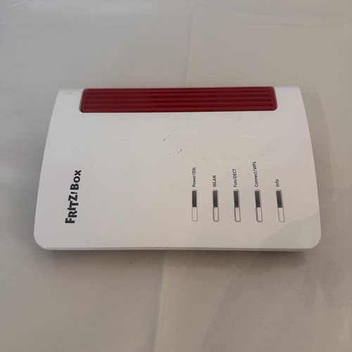 AVM FRITZ!Box 7530 Router – DEFEKT – ohne Netzteil – Bastler