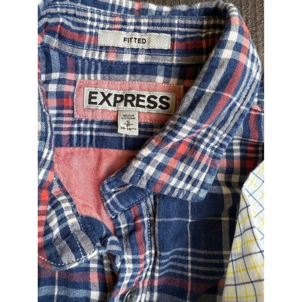 Small button down collared shirts Columbia & Expr… - image 6