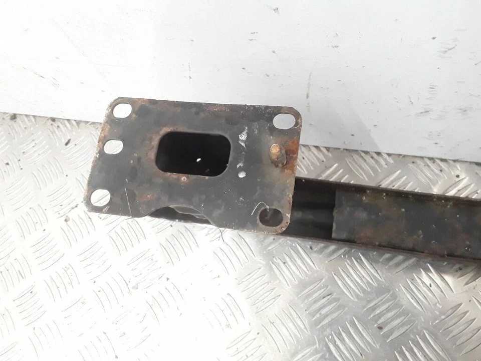 Parachoques delantero soporte estribo peugeot 407 2.2i 120kw 2008 coupe Foto 2 de 4