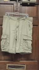 American Eagle Outfitters Beige Khaki Cargo Shorts Men's Size 34
