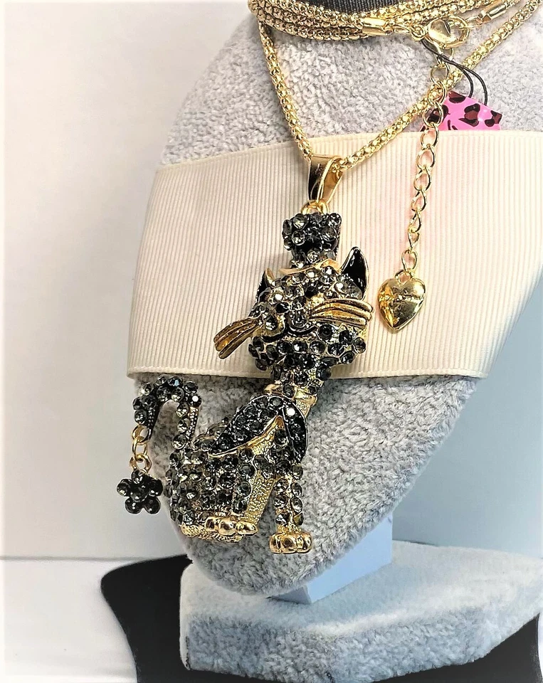 BETSEY JOHNSON COLGANTE PISCINA SALÓN GATO CRISTALES GRISES (UNA CADENA DE ORO CON ETIQUETA) Foto 4 de 4