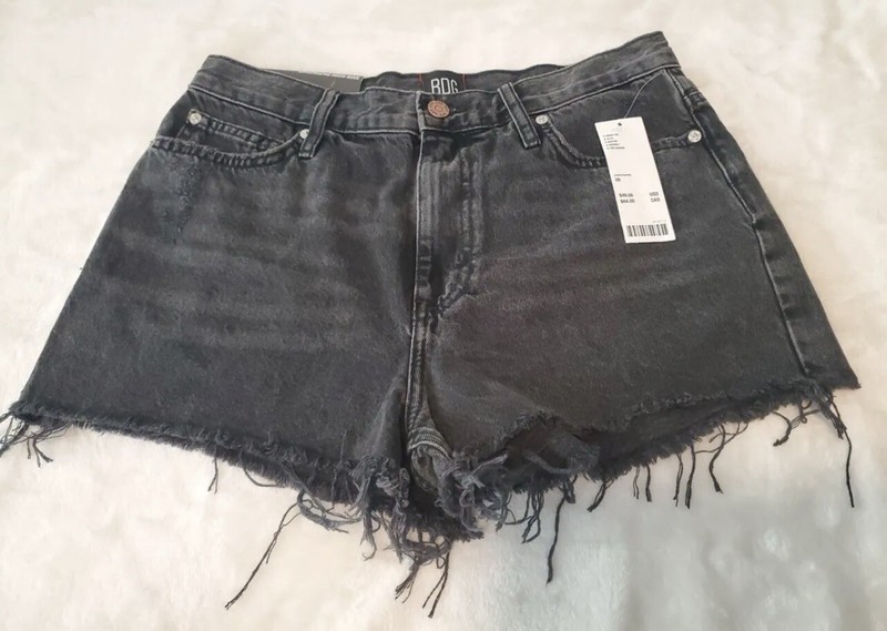 NWT BDG Urban Outfitters Girlfriend High Rise Shorts Black Denim Women’s Size 28