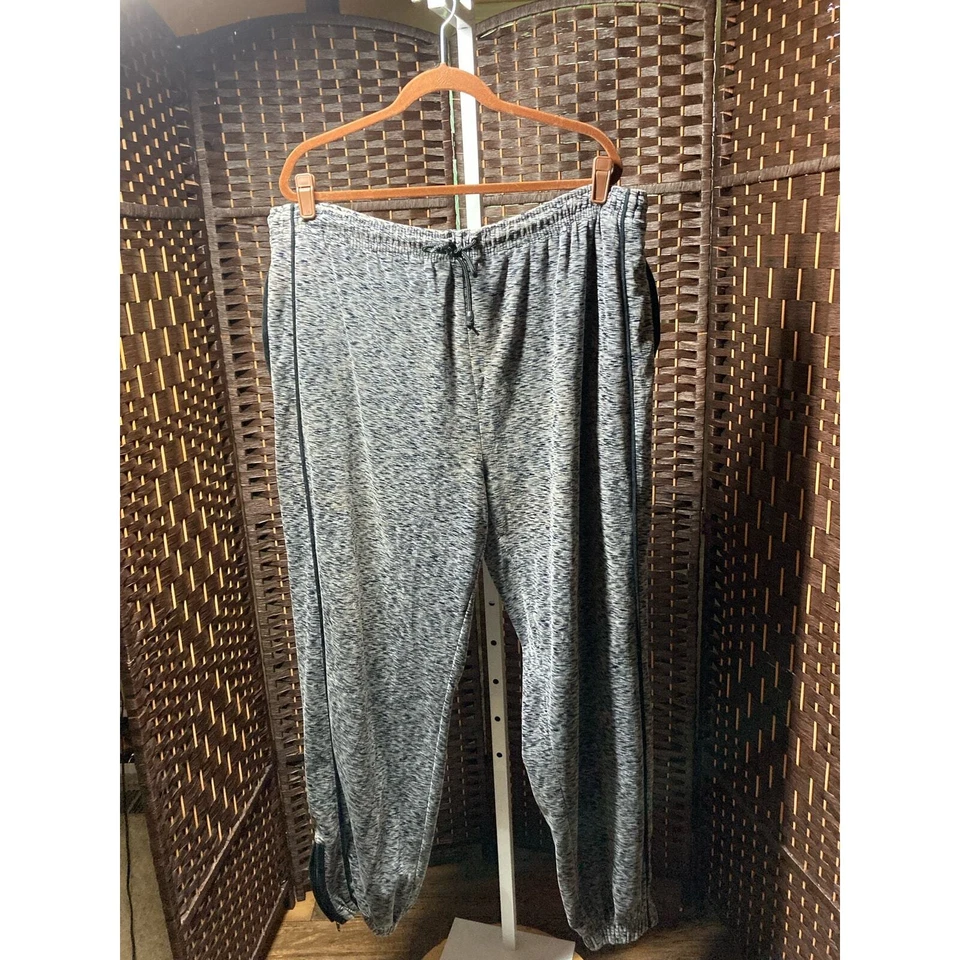 Traje de Pista Enyce Clásico Atlético Gris/Negro 3XL Terciopelo Usado  Foto 2 de 4