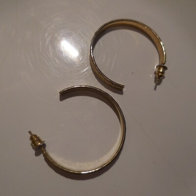 Paire De Boucles D'oreilles Anneaux Vintage En Or Jaune - Style Art Déco - Modèle N4486 Marque PN - Occasion Pour Collection