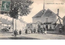 89 . n° 100345 . montillot . church place