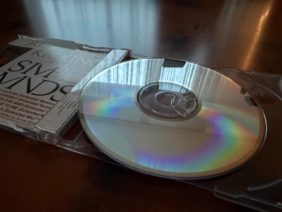 Simple Minds / Alive And Kicking (84-85-86) / Maxi-CD / Virgin / Australia /1991 - Bild 3 von 4